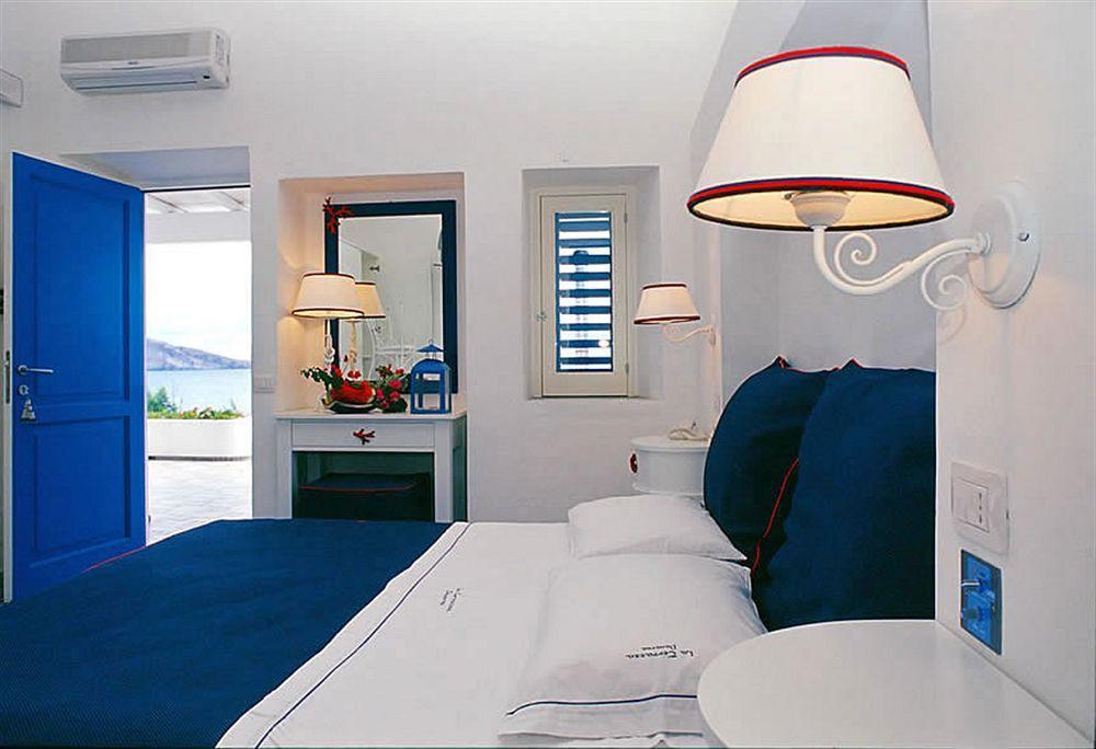 Hotel La Terrazza Panarea Bagian luar foto