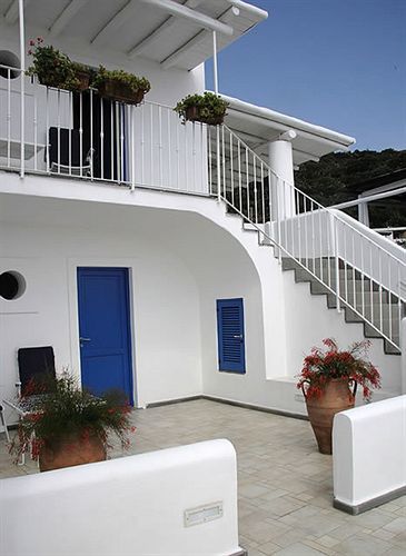 Hotel La Terrazza Panarea Bagian luar foto