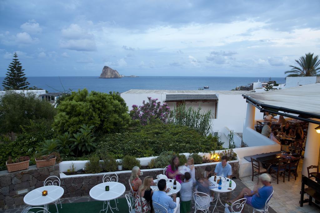 Hotel La Terrazza Panarea Bagian luar foto