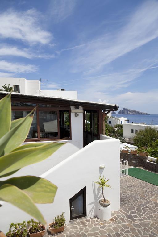 Hotel La Terrazza Panarea Bagian luar foto